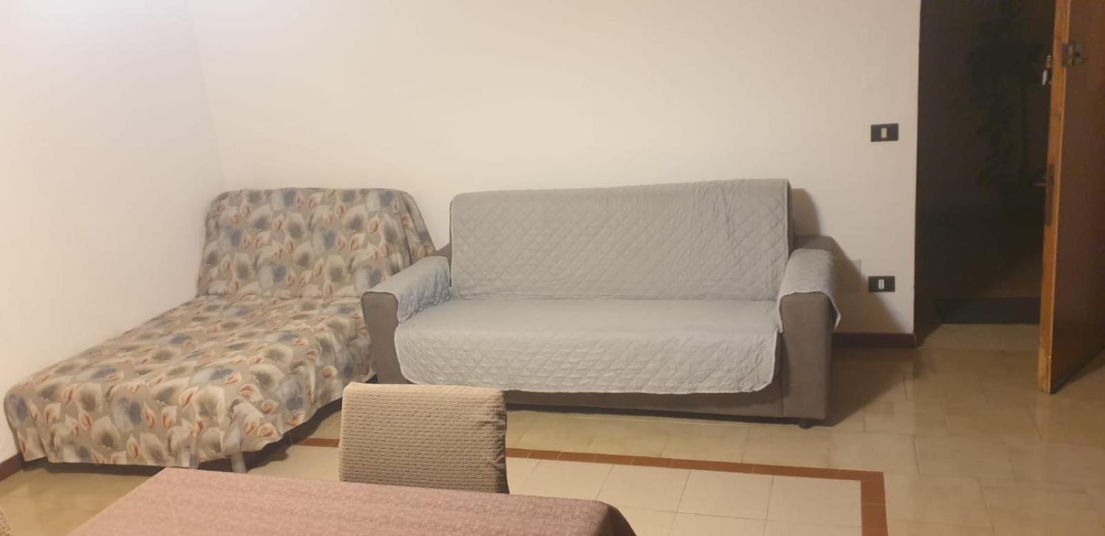 Love Nest Парма Екстериор снимка